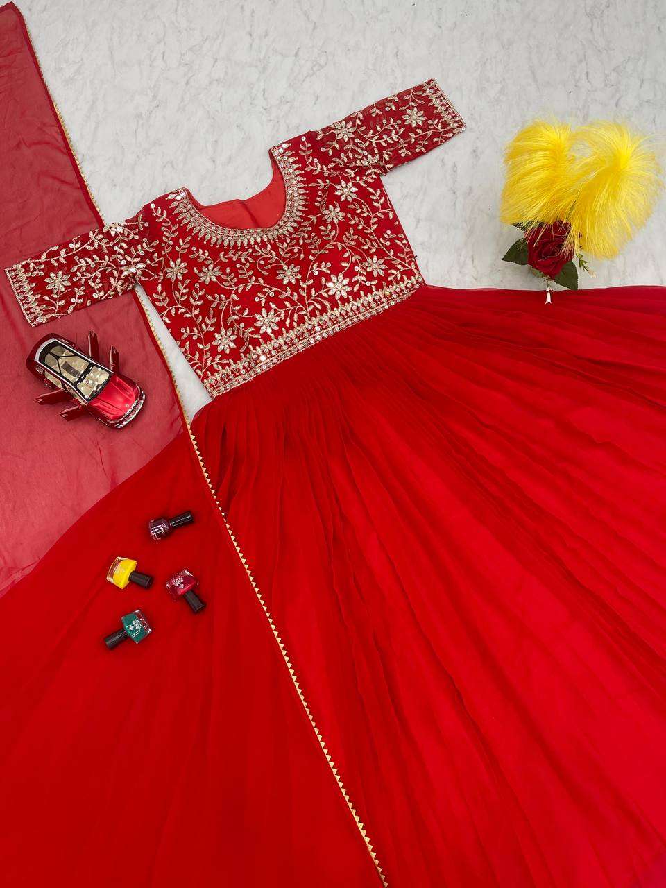 PC 404 GOWN DUPATTA