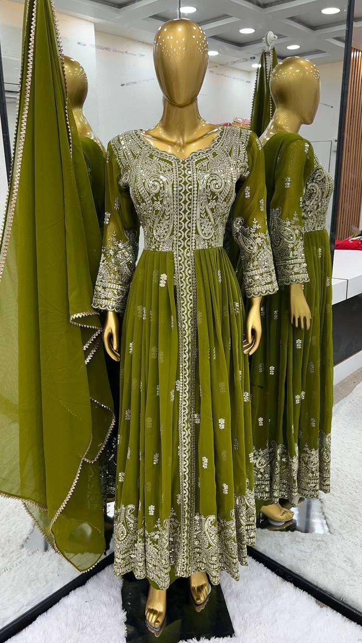 SR 1623 GOWN SET