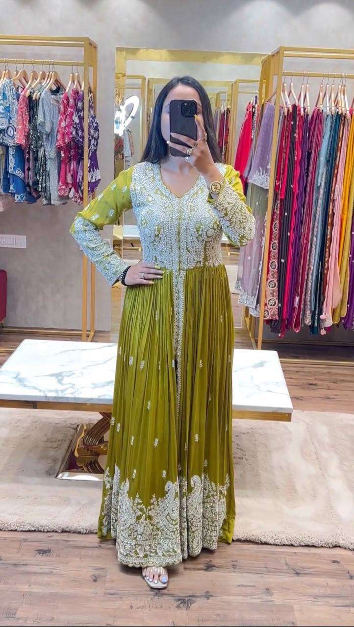 SR 1623 GOWN SET