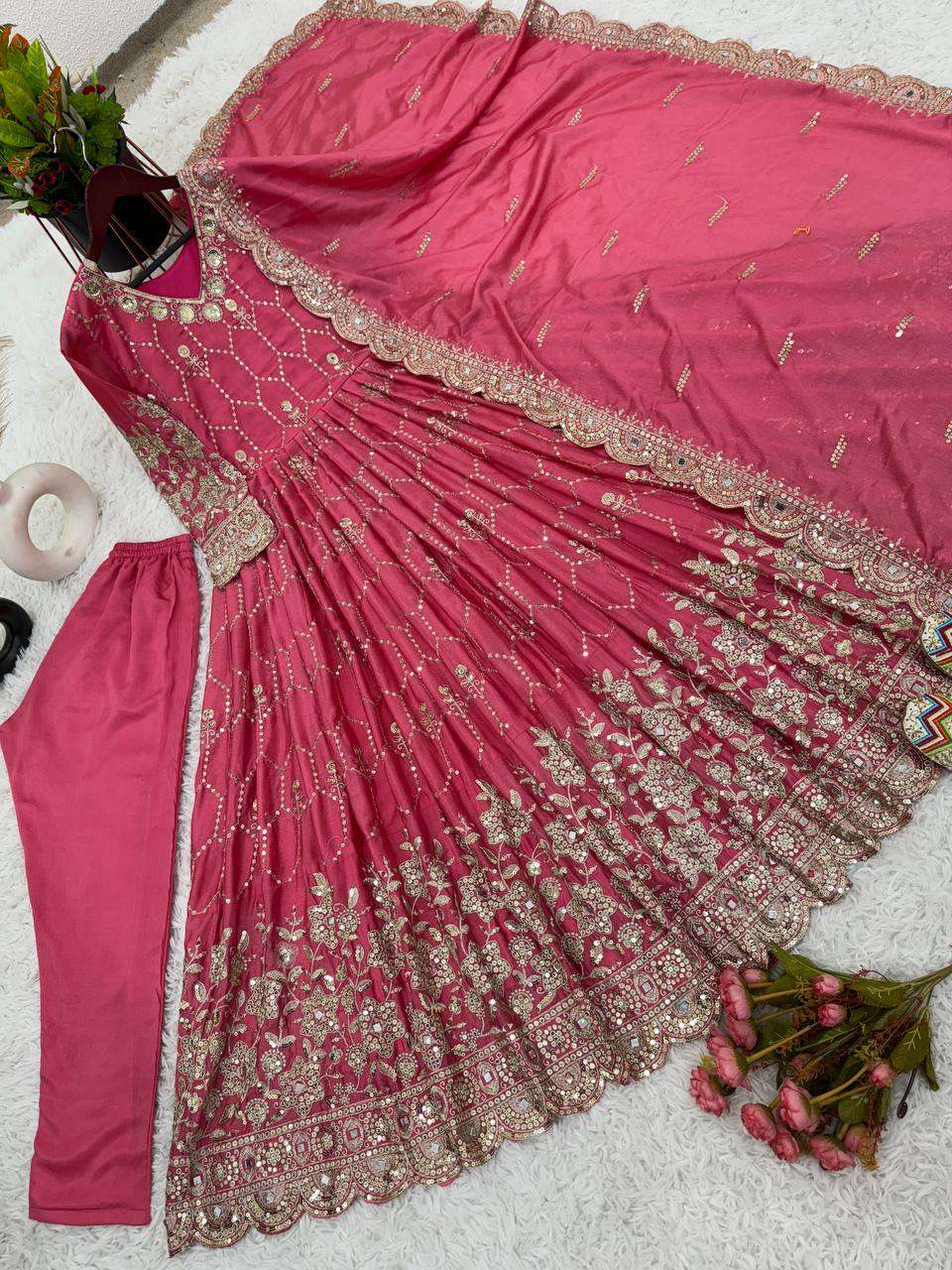 SR 1625 GOWN SET