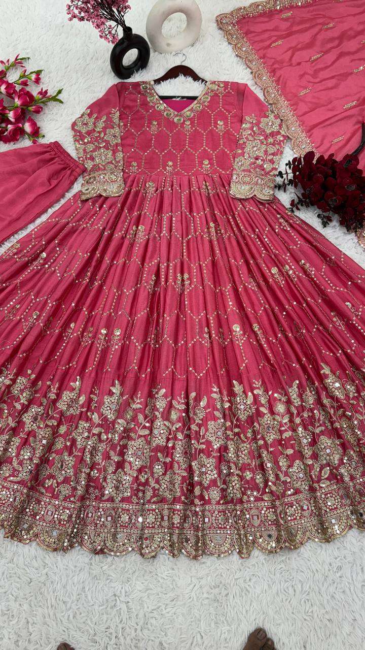 SR 1625 GOWN SET