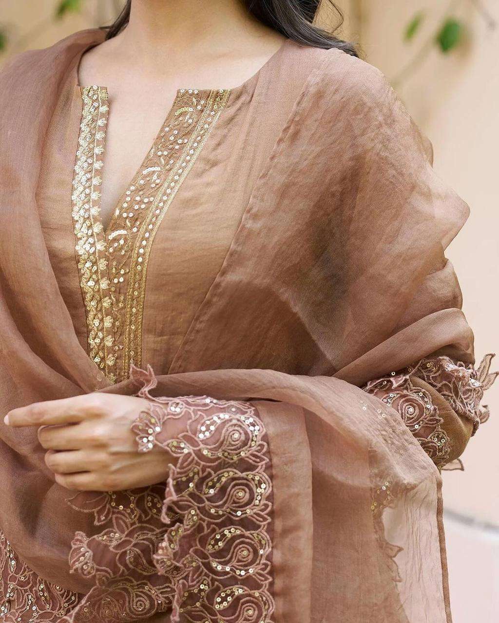 SSR 472 KURTI SET