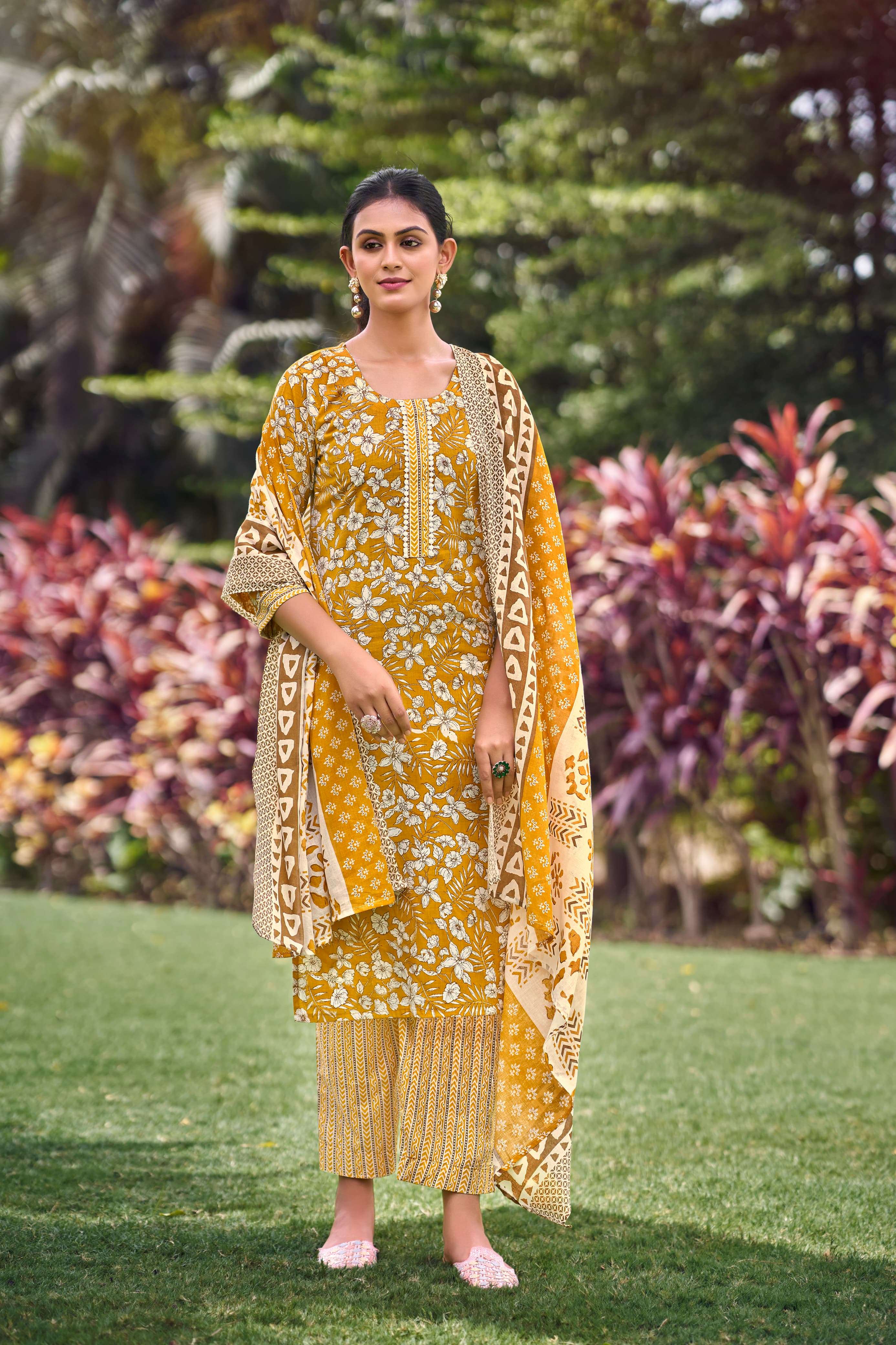 TIPS AND TOPS  SUMMER FASHION VOL 7 COTTON PRINT FANCY KURTI COMBO SET 