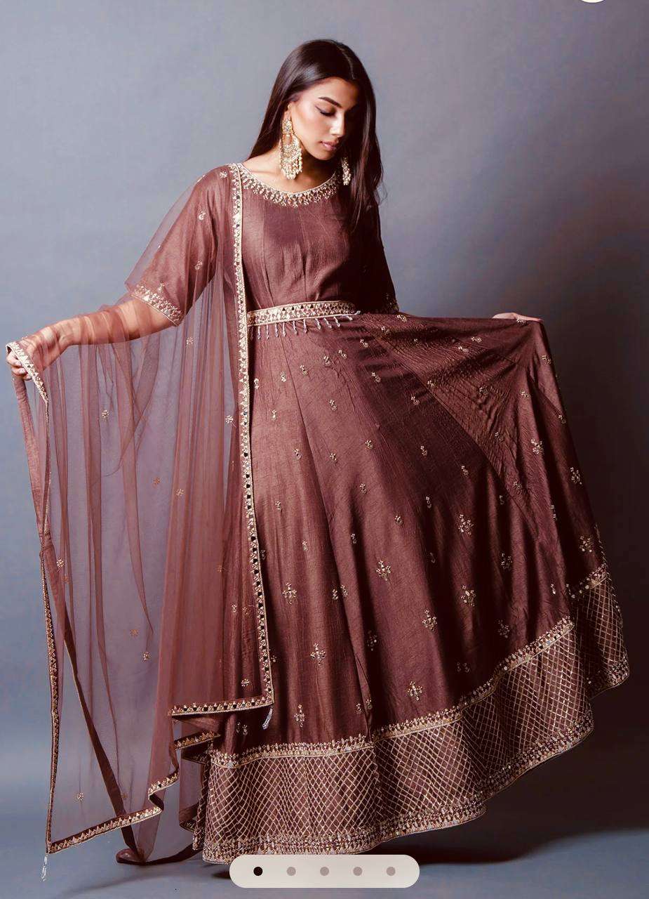 WW 1104 GOWN SET