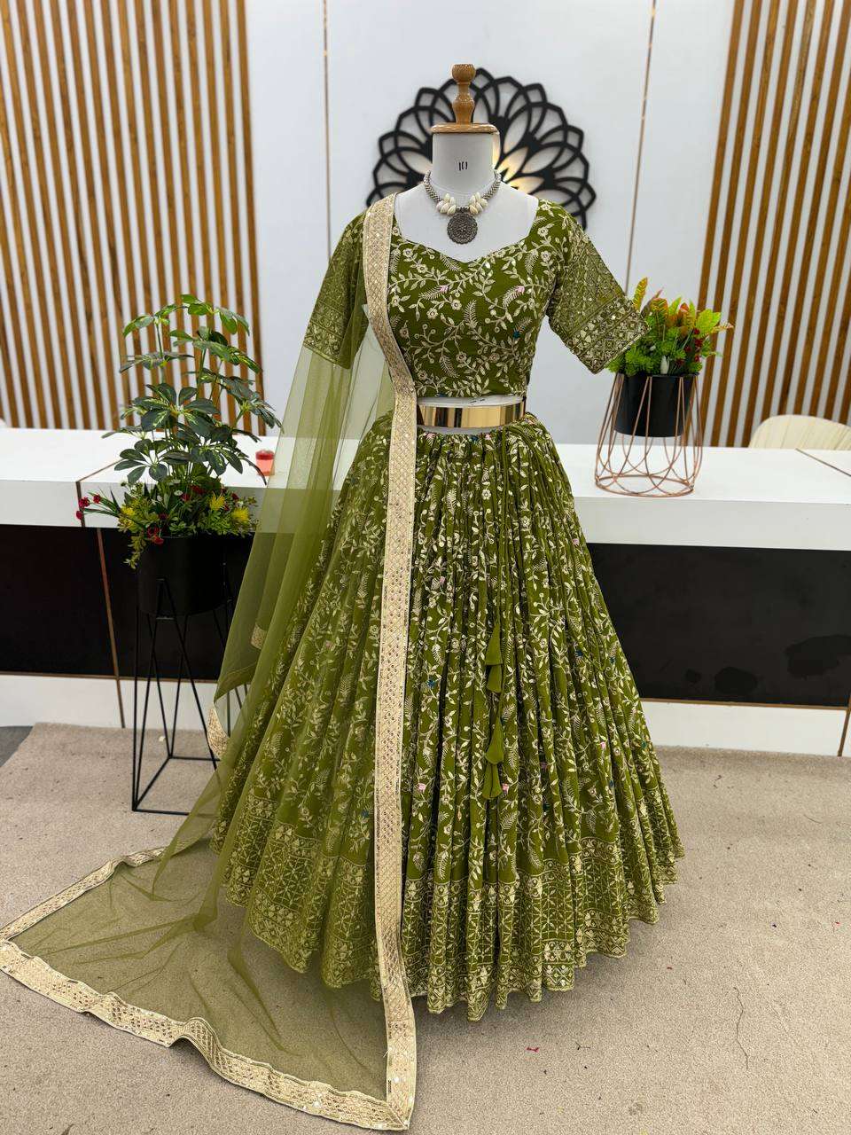 ZSR 3071 LEHENGA CHOLI