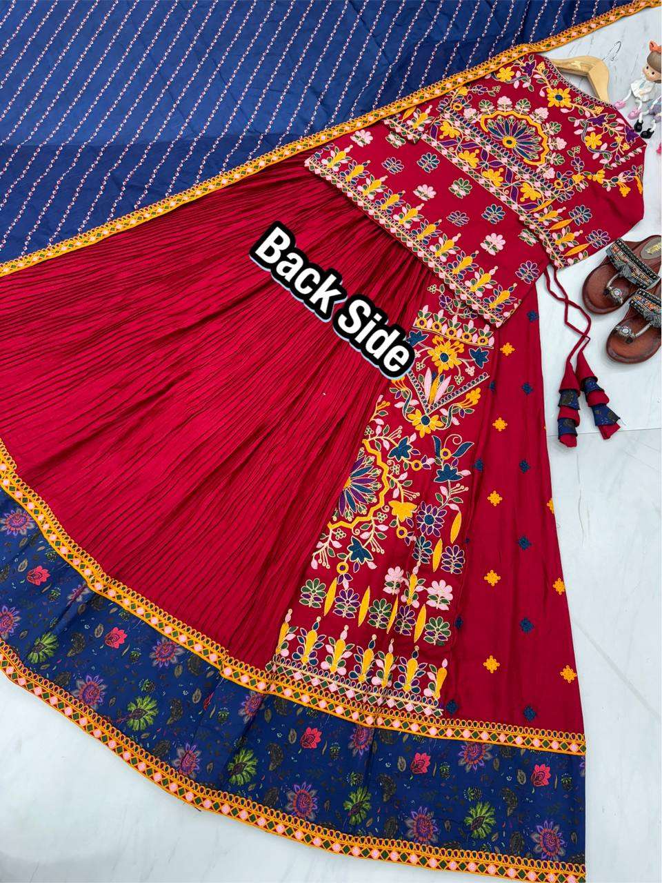 AD 169 LEHENGA CHOLI