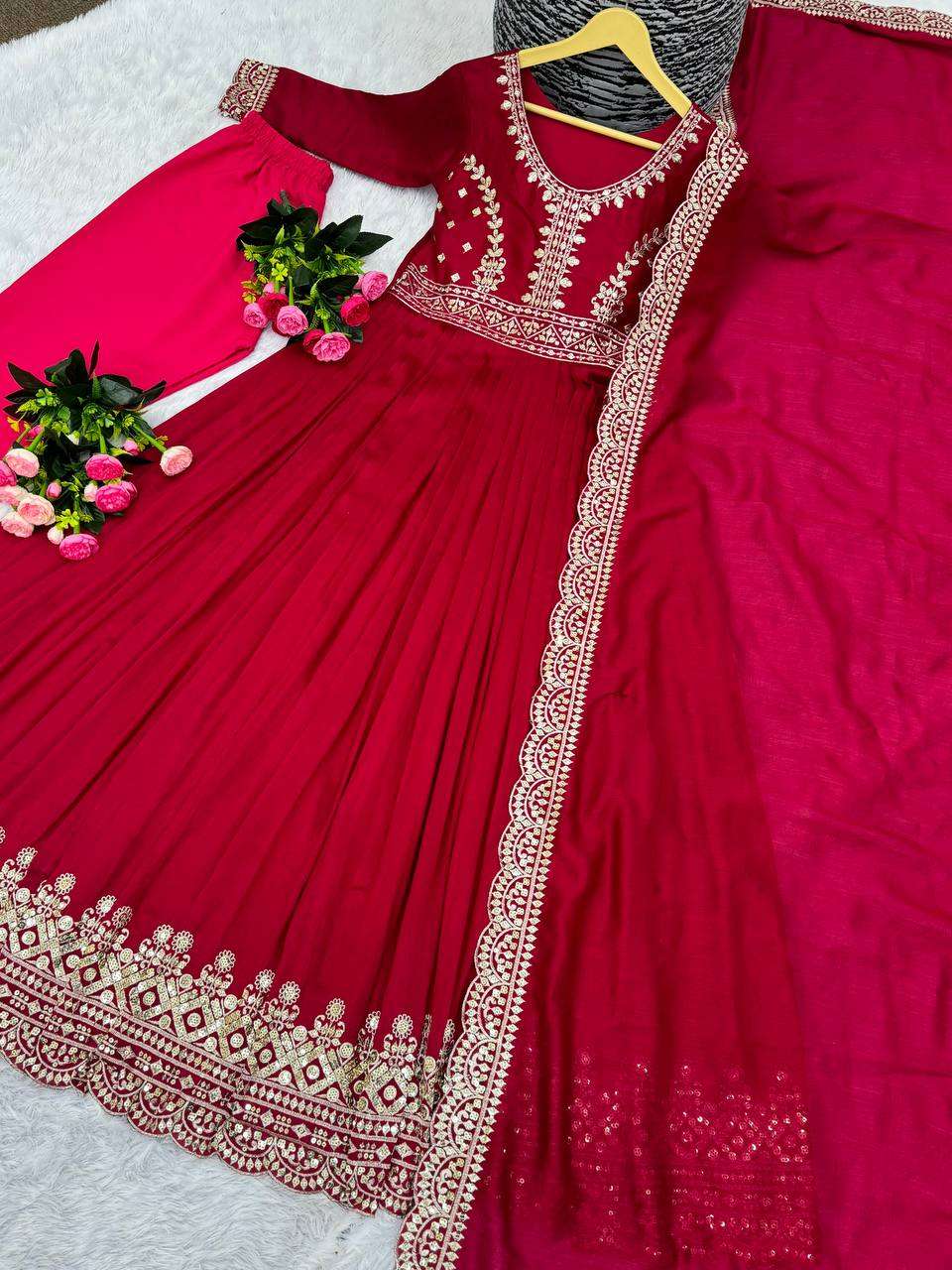 HK 1646 GOWN SET