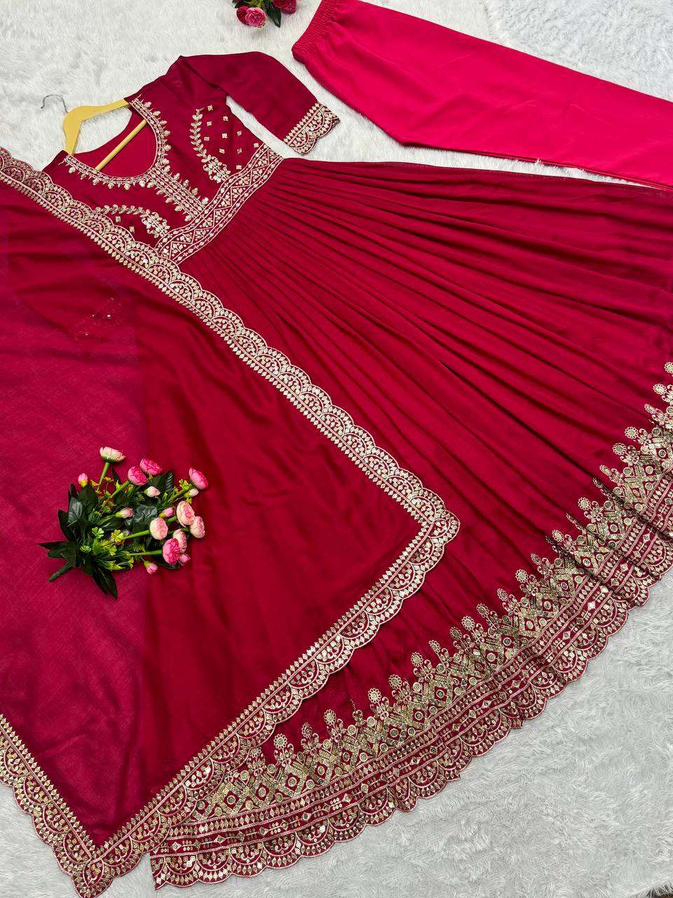 HK 1646 GOWN SET