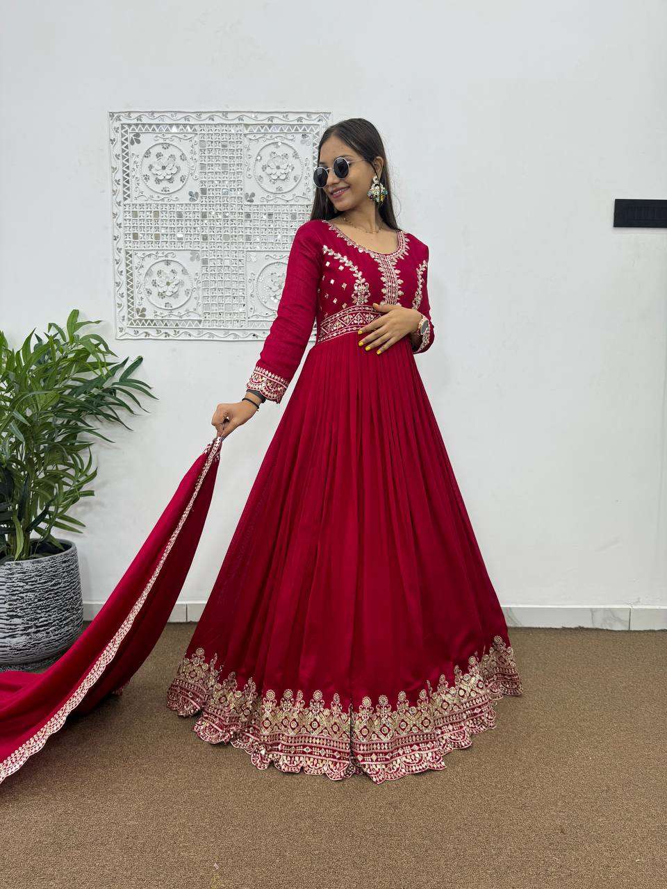HK 1646 GOWN SET