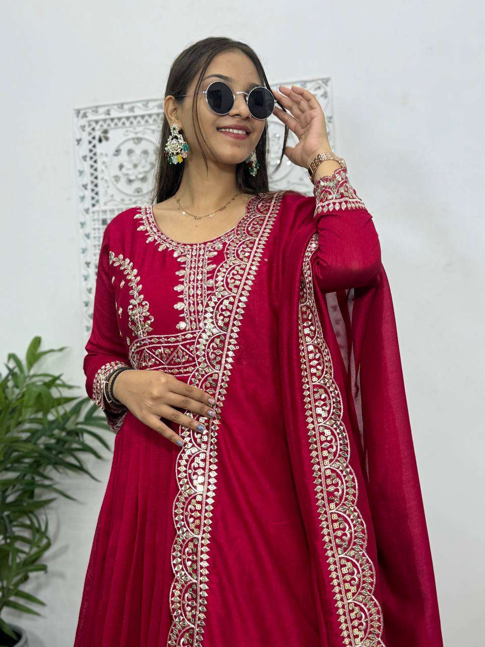 HK 1646 GOWN SET