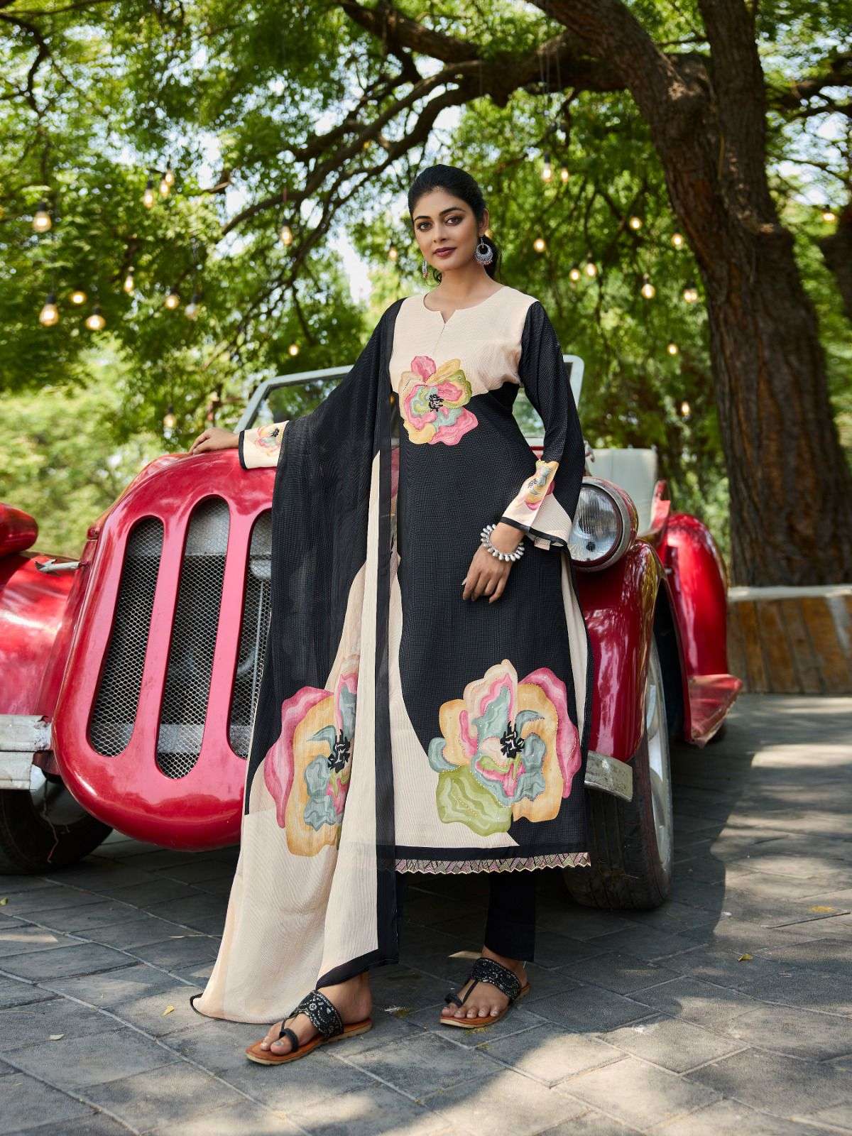 IBIZA ZANISHA MUSLIN DIGITAL PRINT WITH HAND WORK DESIGNER SUIT