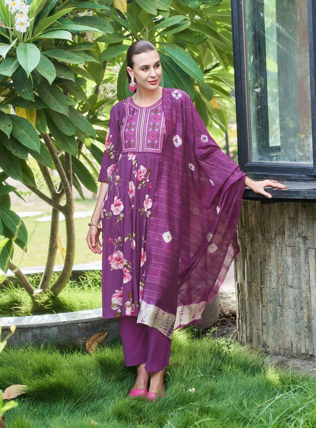 KUSHALS MORNI FANCY NAIRA CUT PATTERN KURTI COMBO SET
