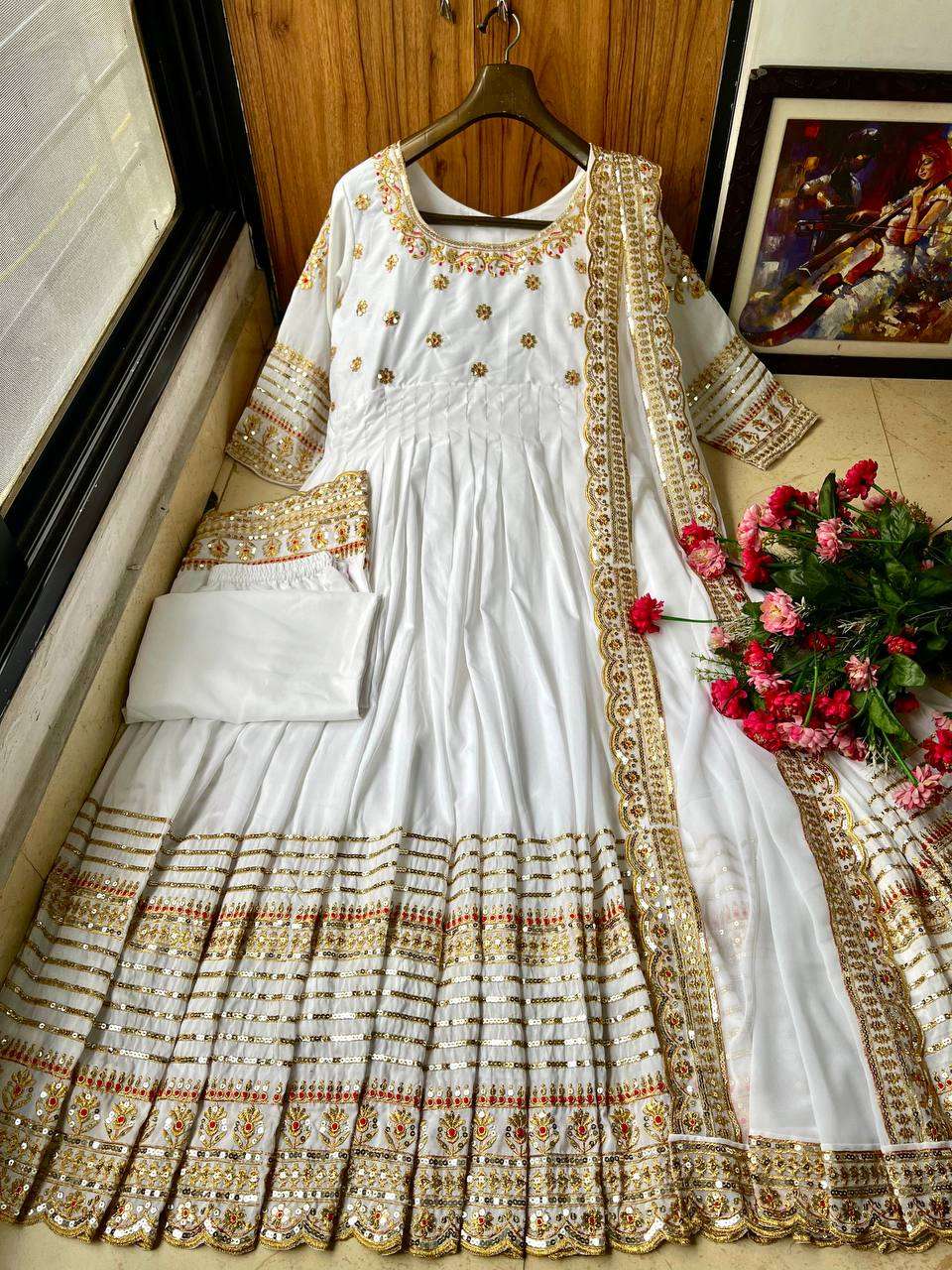 LC 1286 GOWN SET