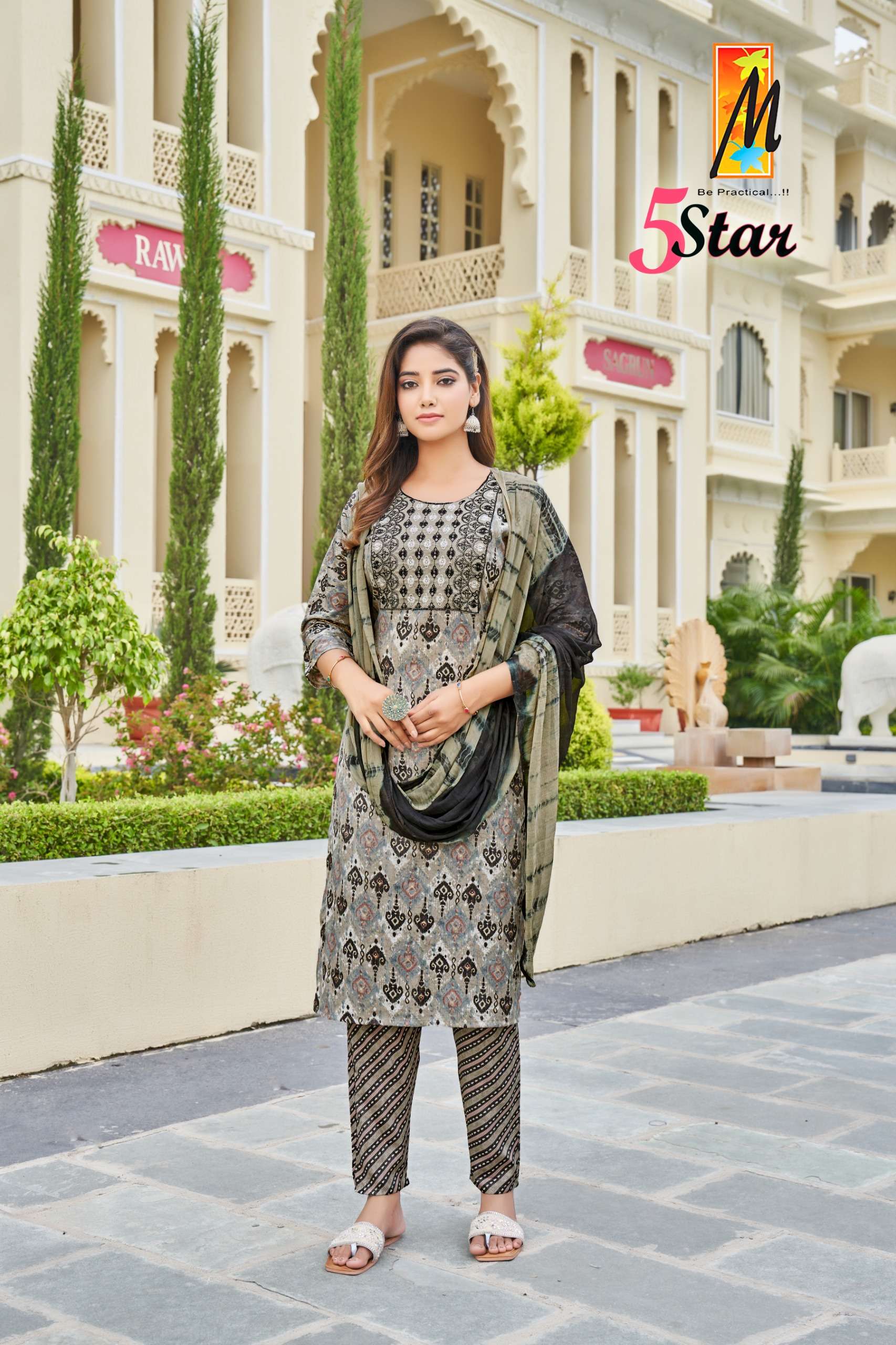 MASTER 5 STAR CAPSULE FOIL PRINT FANCY LADIES KURTI COMBO SET 