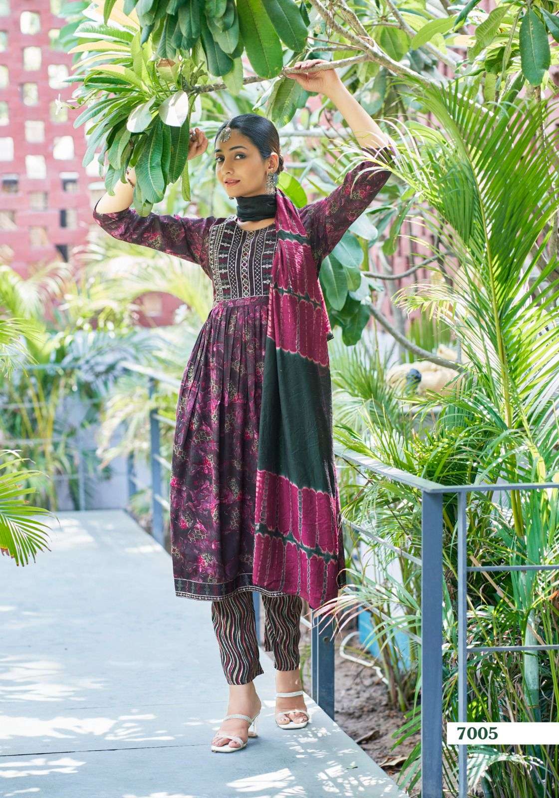 MYSTIC 9 SARA VOL 7 RAYON FANCY NAIRA CUT PATTERN KURTI COMBO SET 