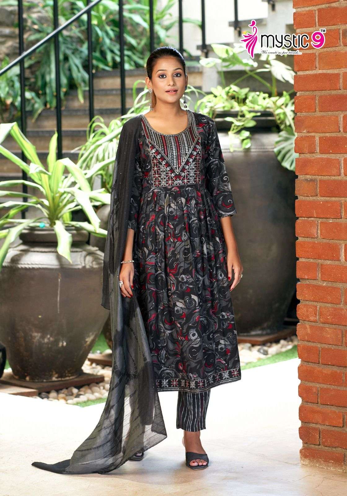 MYSTIC 9 SARA VOL 8 RAYON NAIRA CUT PATTERN LADIES KURTI COMBO SET