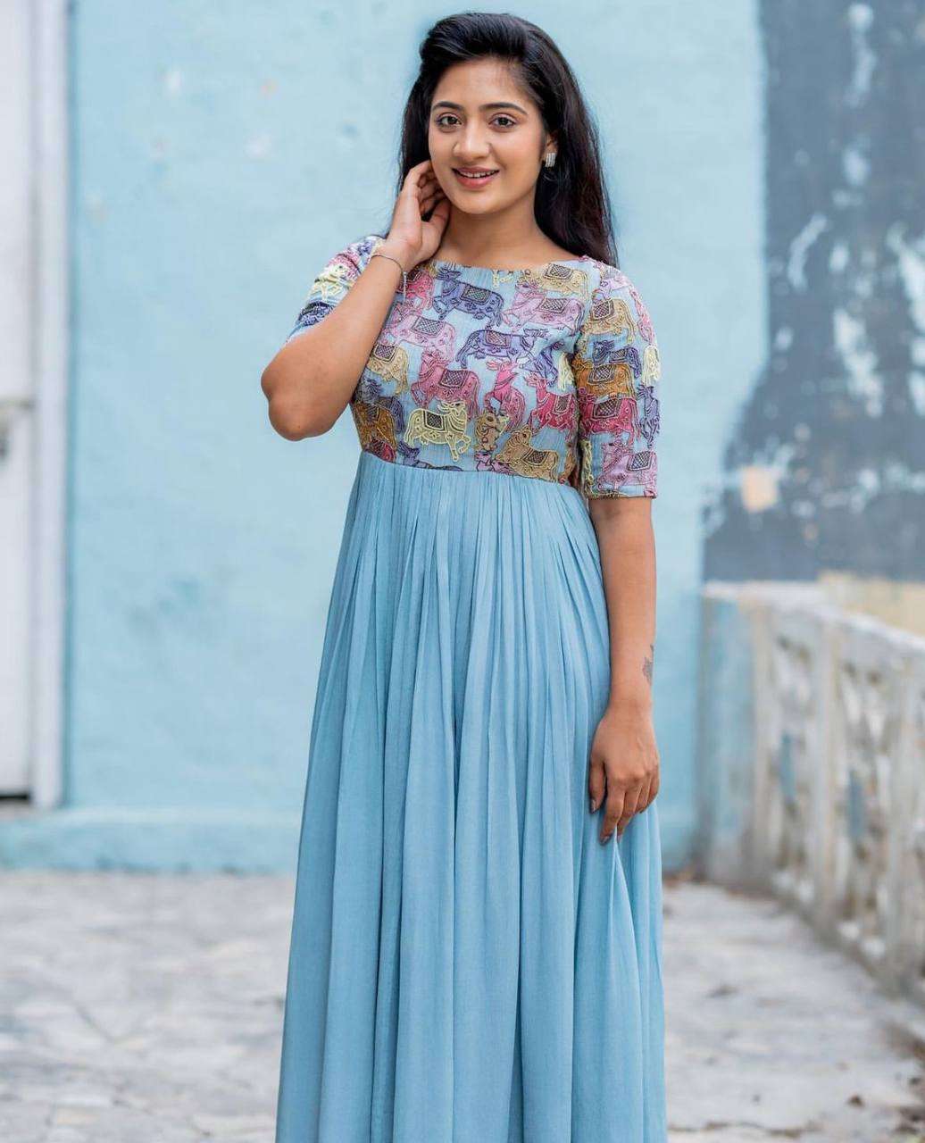 PC 413 GOWN DUPATTA