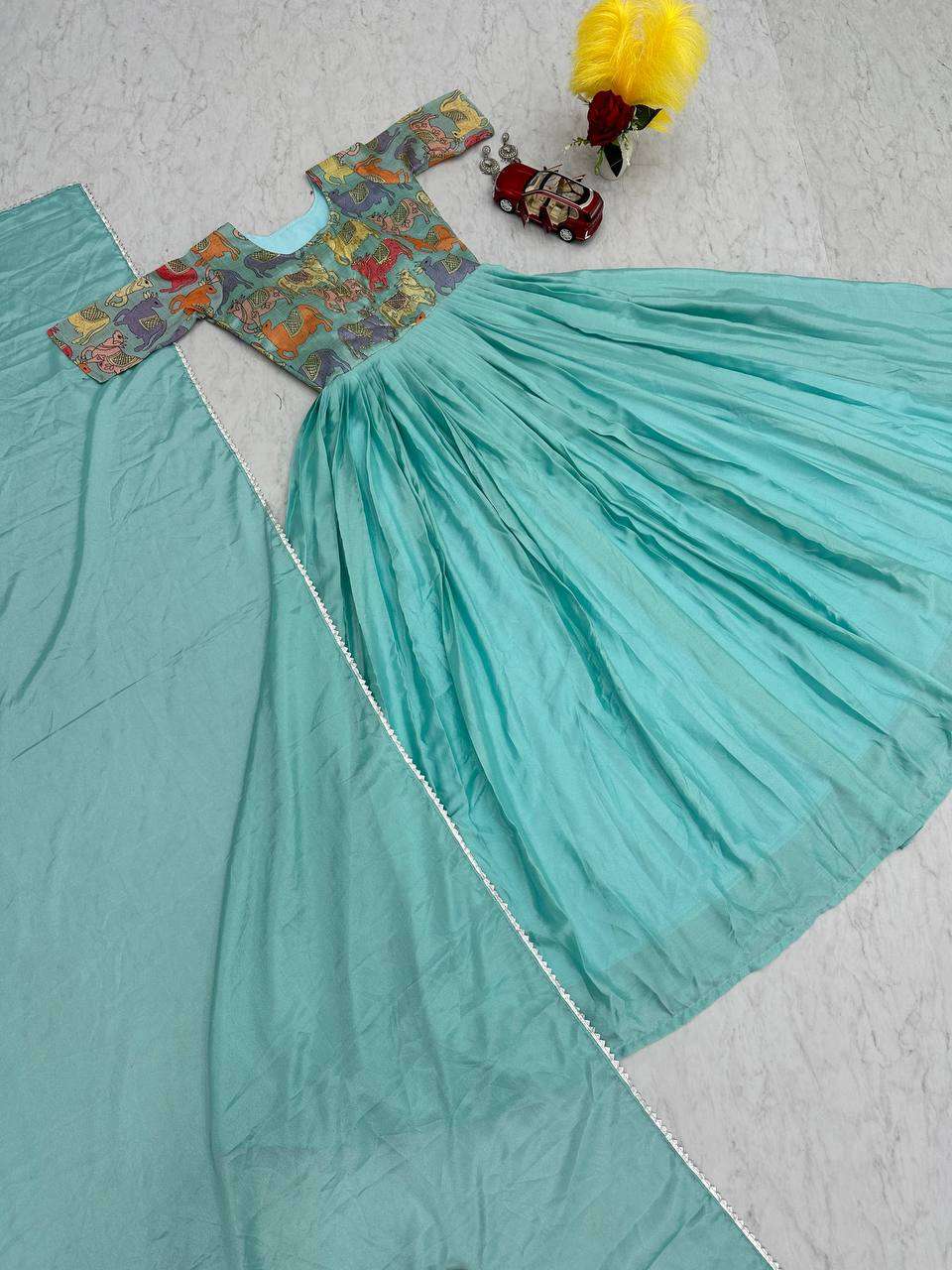 PC 413 GOWN DUPATTA