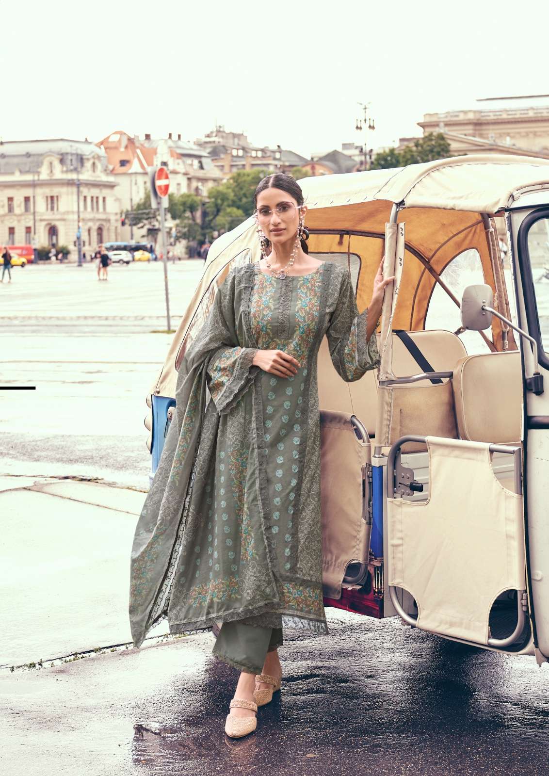THE HERMITAGE SHOP BAGH LAWN COTTON CHIKANKARI WORK SUIT