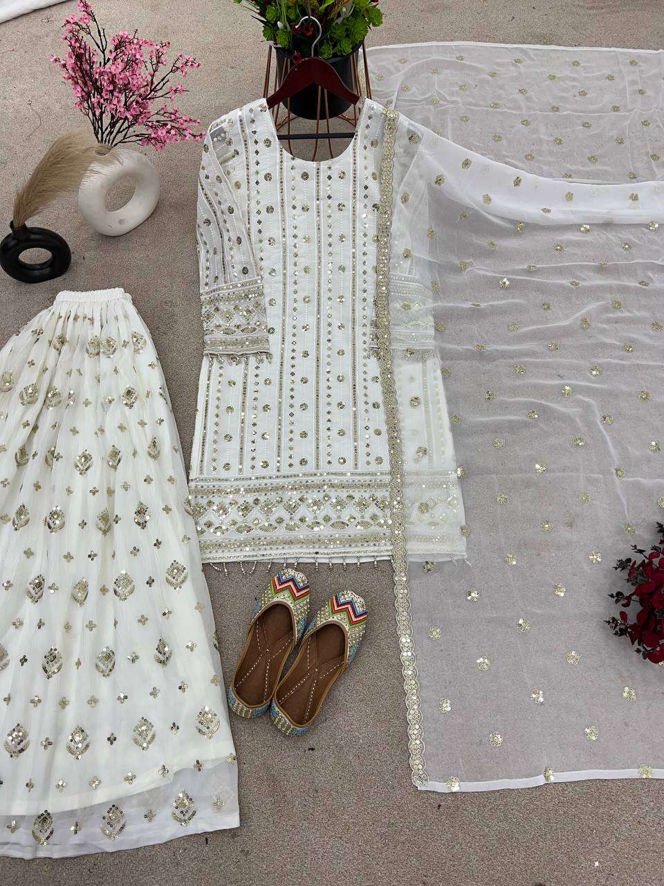 ZF 381 SHARARA SUIT