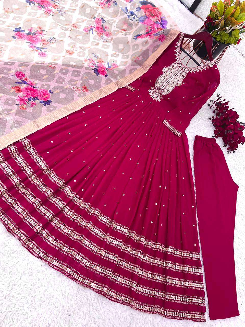 ZF 383 GOWN SET