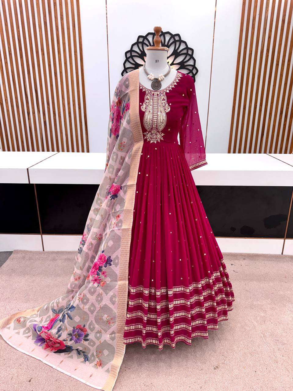 ZF 383 GOWN SET