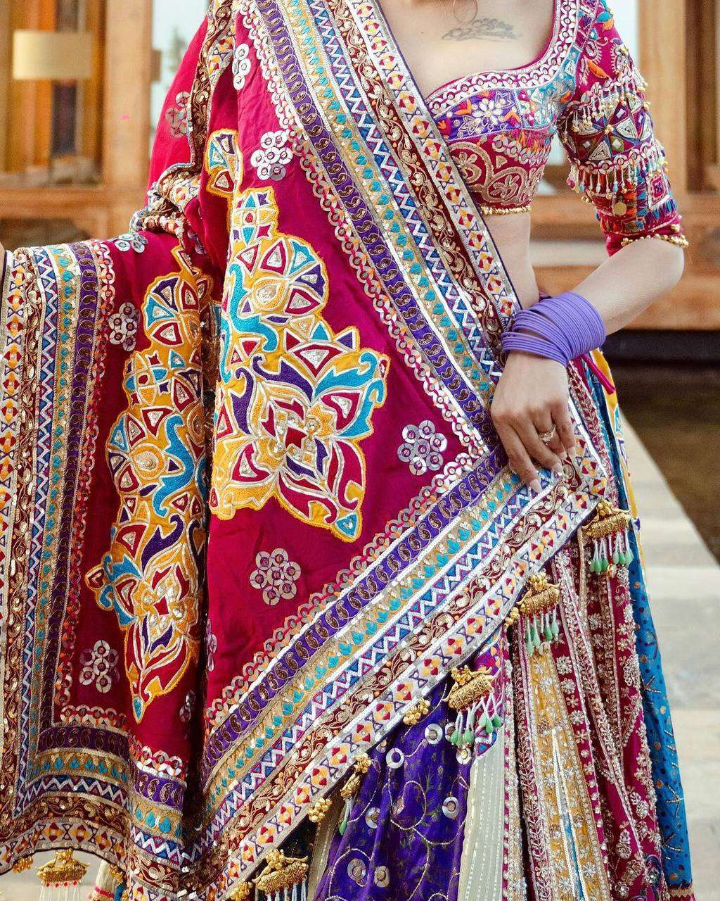 ALC 068 LEHENGA CHOLI 