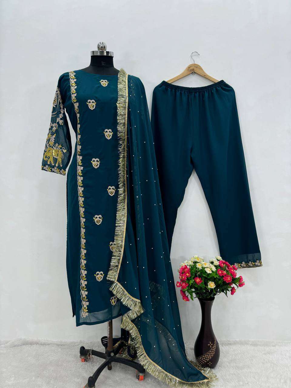 KF 1654 GEORGETTE DESIGNER SUIT