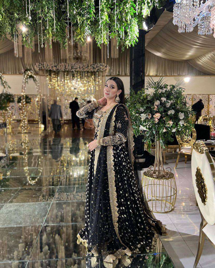 LC 1288 GOWN SET