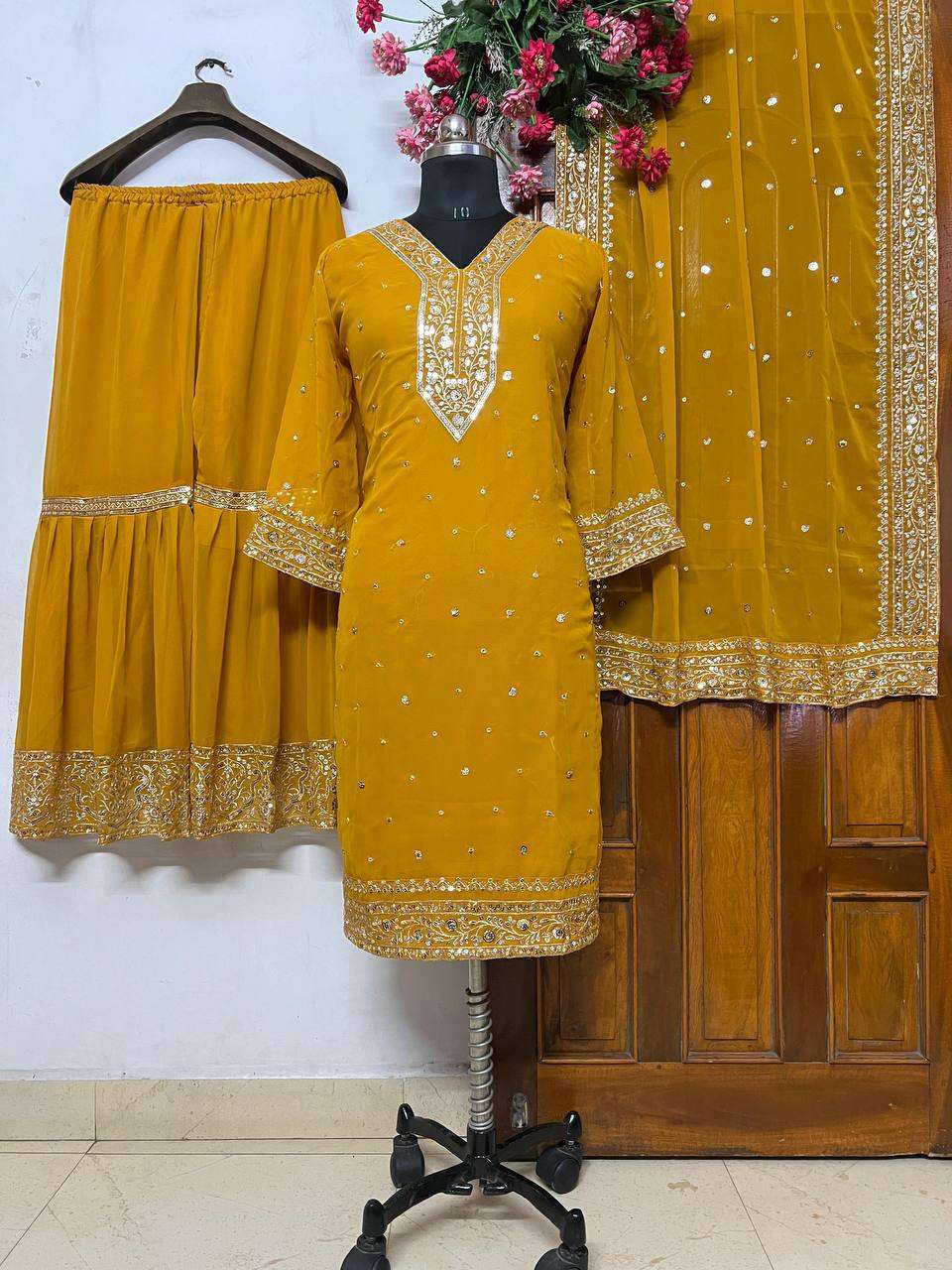 LC 1303 SHARARA SUIT