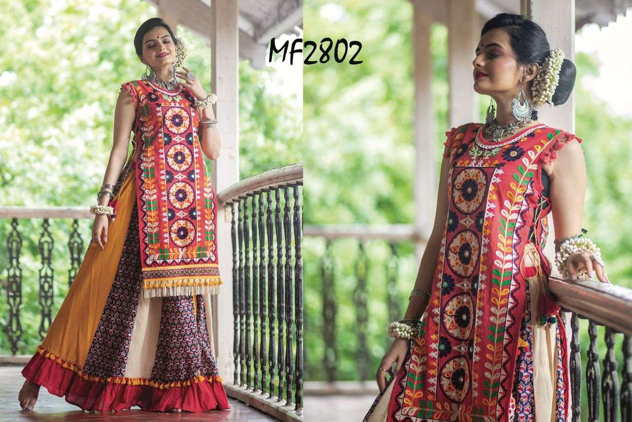 MESMORA ATRANGI KURTI WITH COLOURFUL SKIRT NAVRATRI WEAR COLLECTION