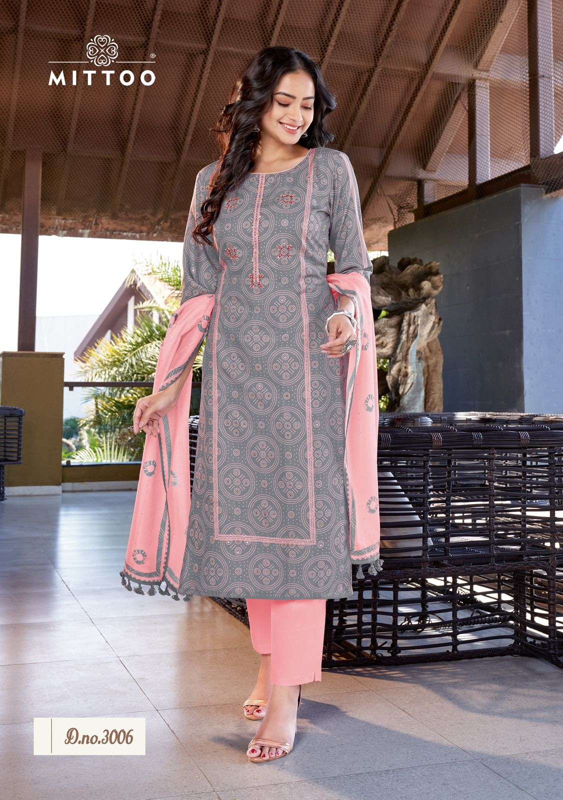 MITTOO GLAMOUR STYLE MUSLIN FANCY WORK KURTI COMBO SET 