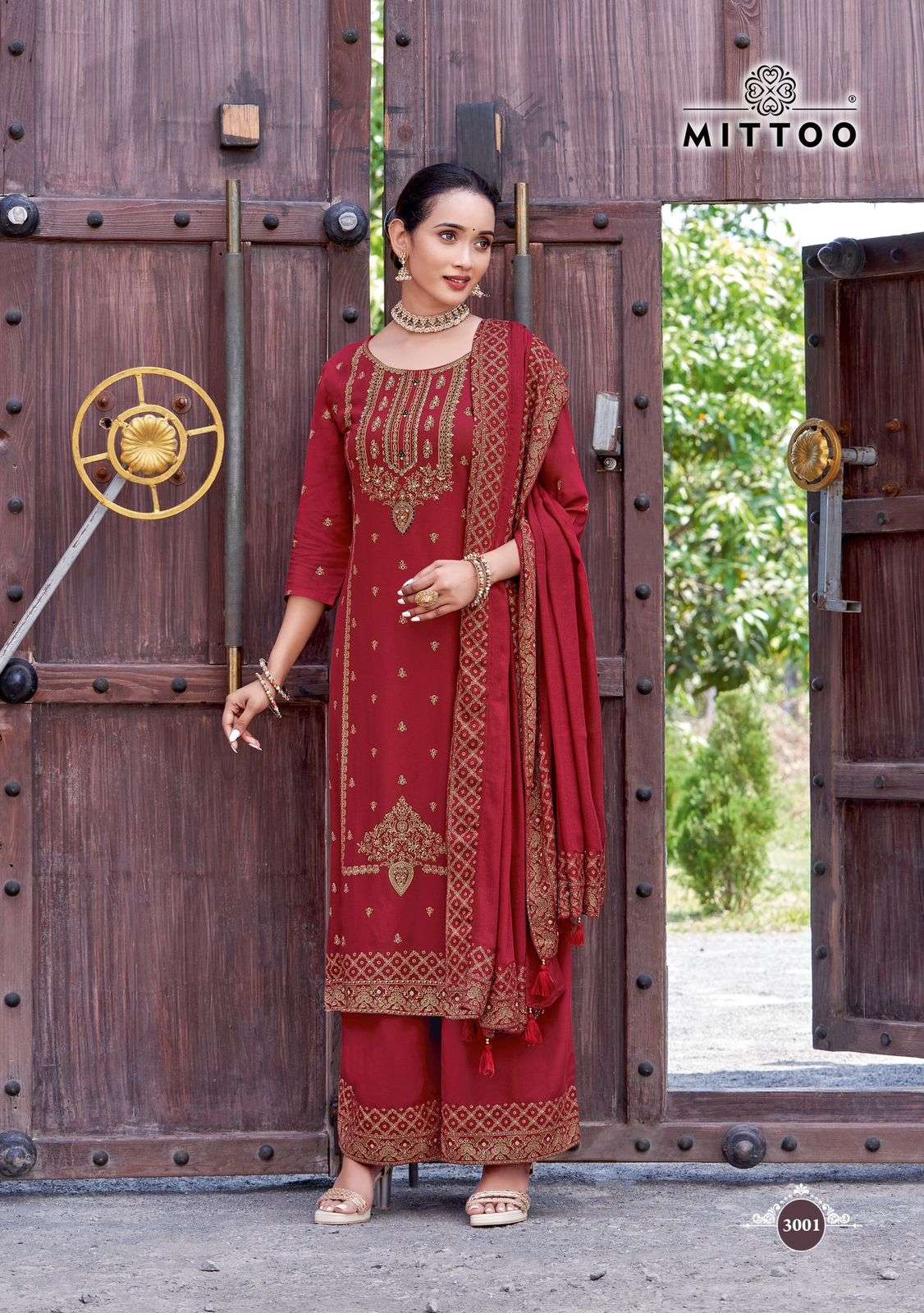 MITTOO SPARSH RAYON FANCY DESIGNER WORK KURTI COMBO SET 