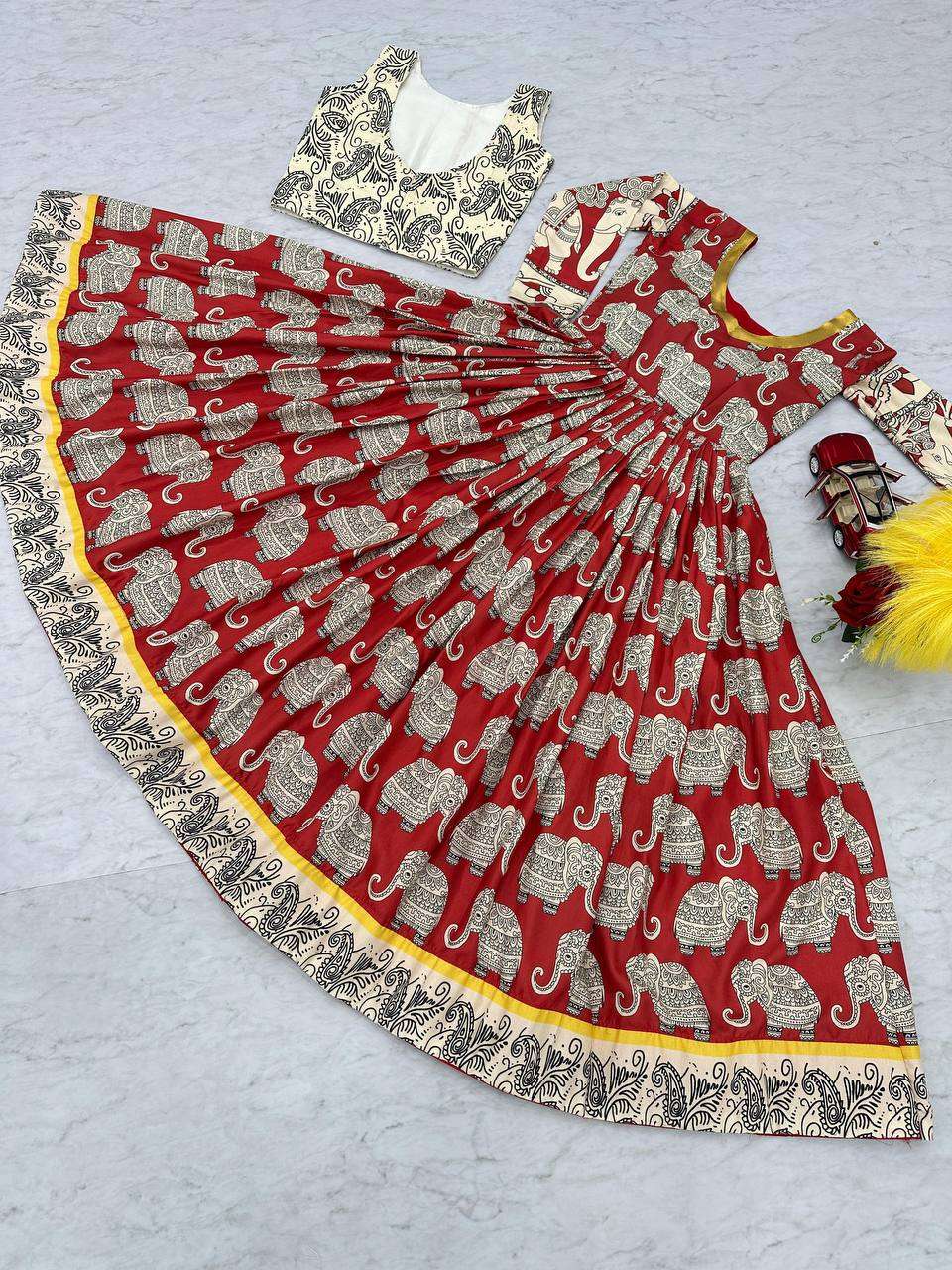 PC 423 GOWN JACKET