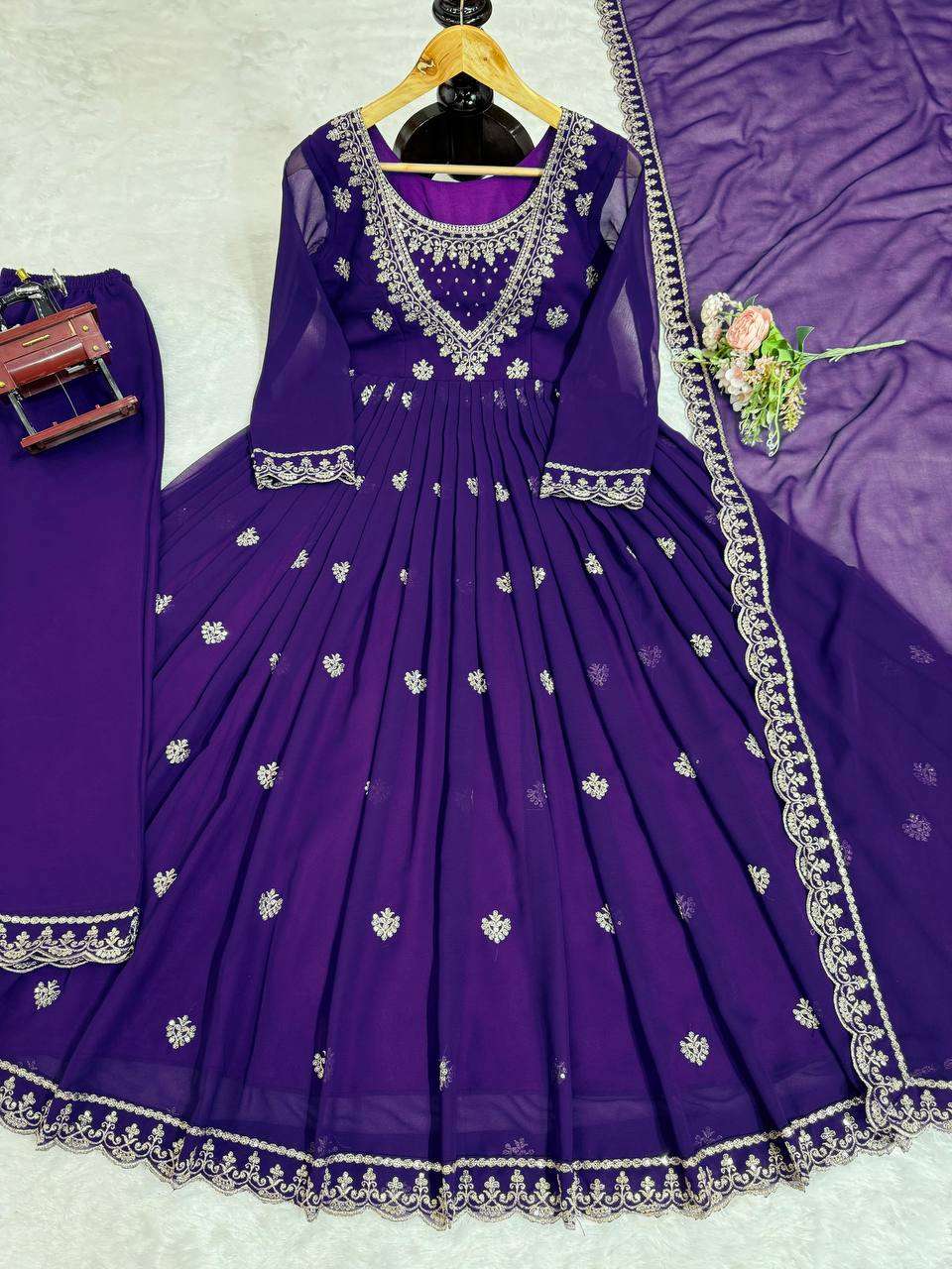 RTC 5746 ALIA CUT KURTI SET