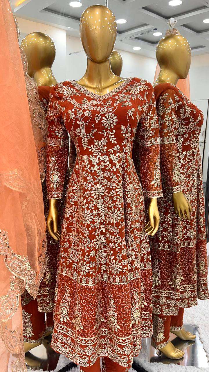 SSR 482 GOWN SET