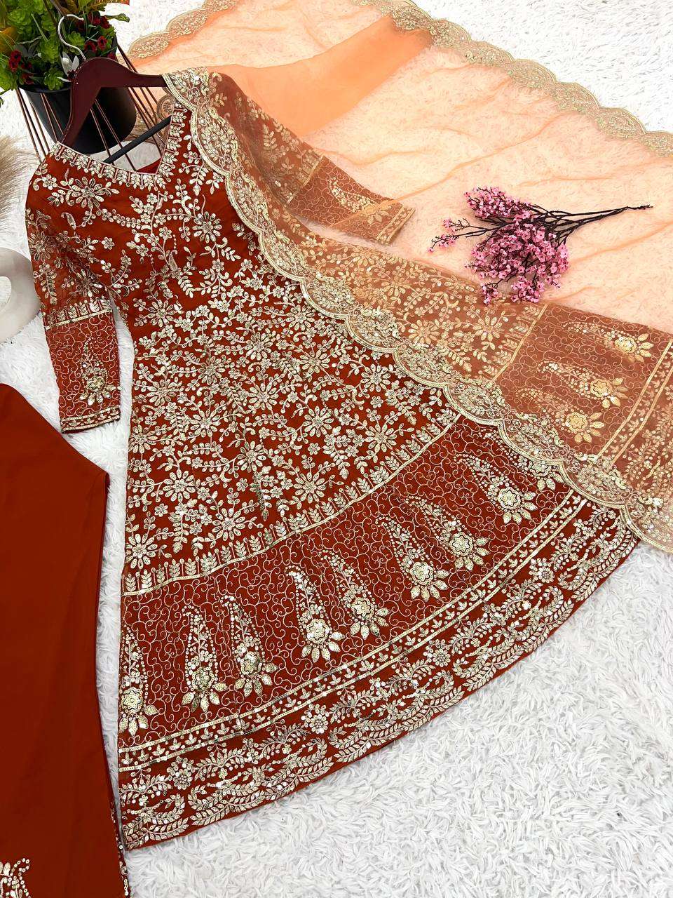 SSR 482 GOWN SET