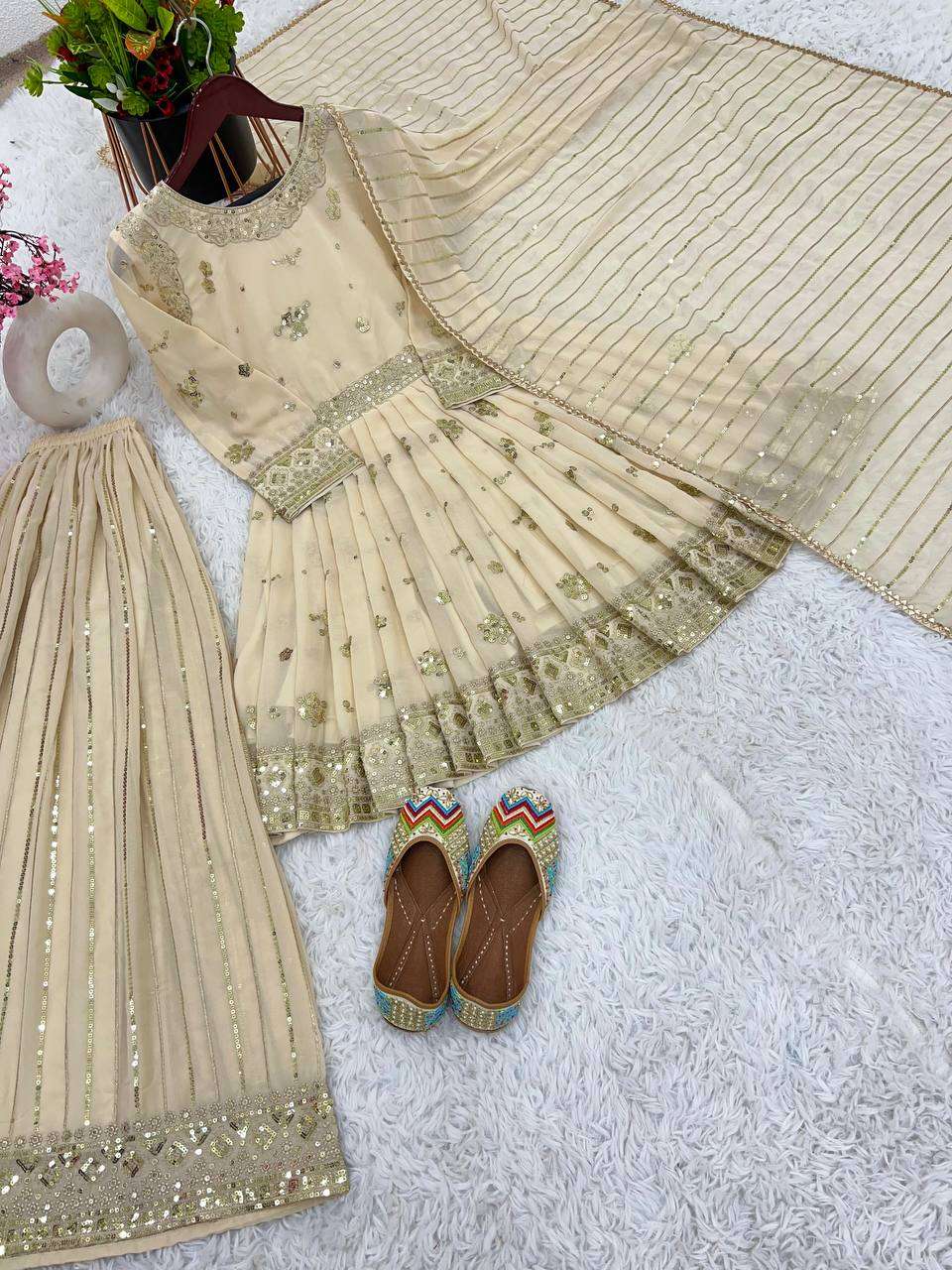 SSR 483 SHARARA SUIT
