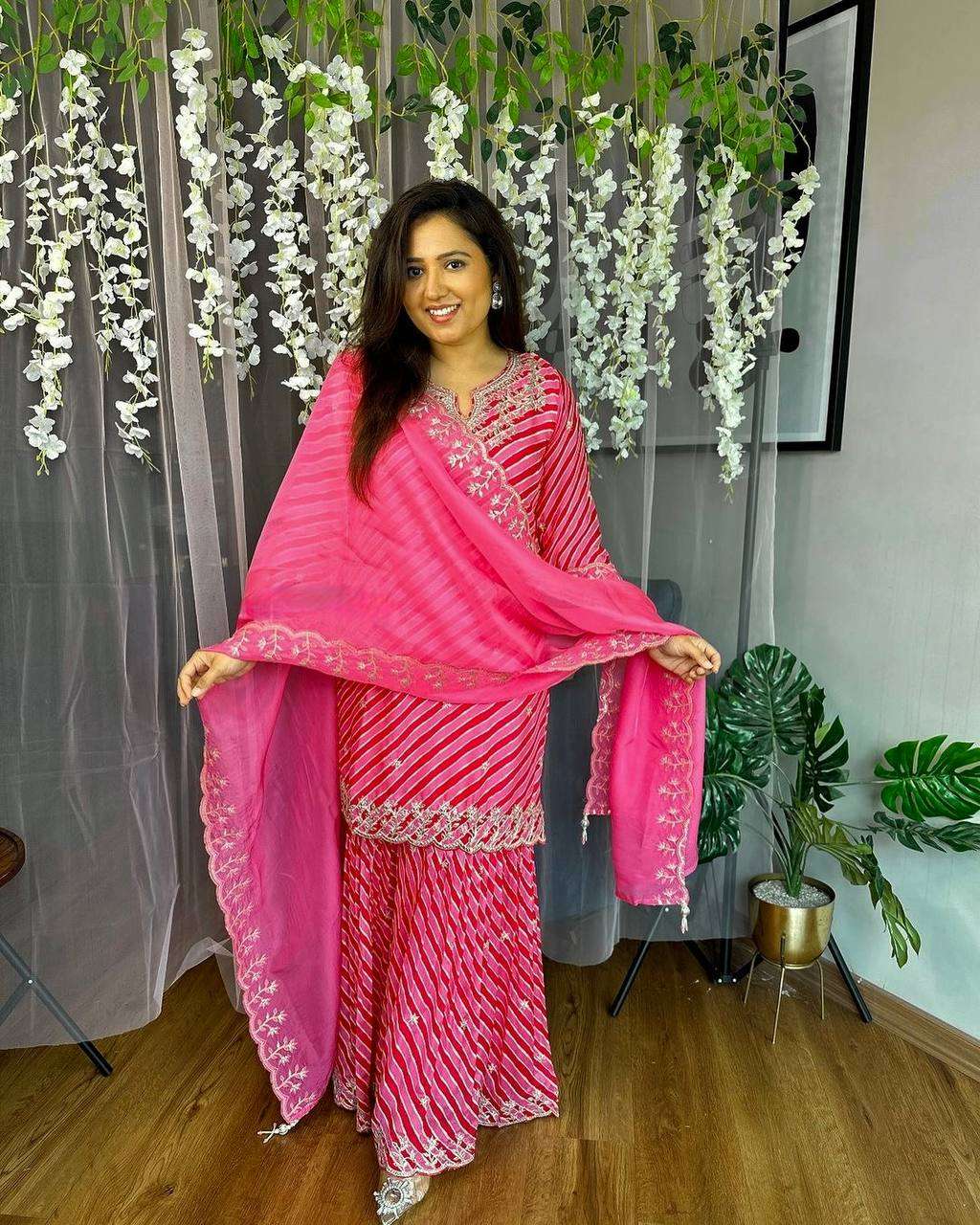 JD 558 DESIGNER KURTI WITH SHARARA AND DUPATTA SET 