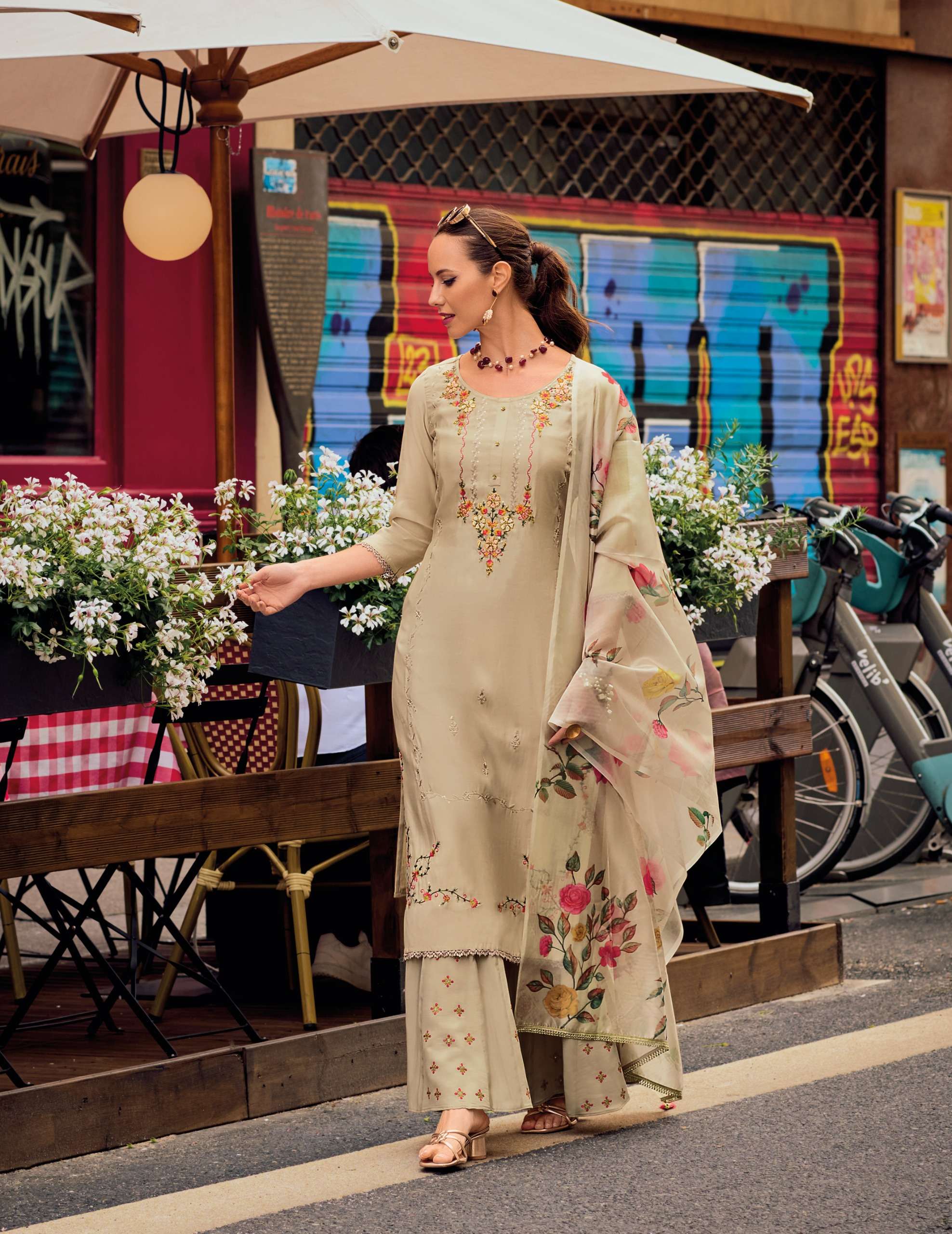 LILY AND LALI RIWAAZ VOL 6 SILK WITH BEAUTIFUL DESIGNER SUIT