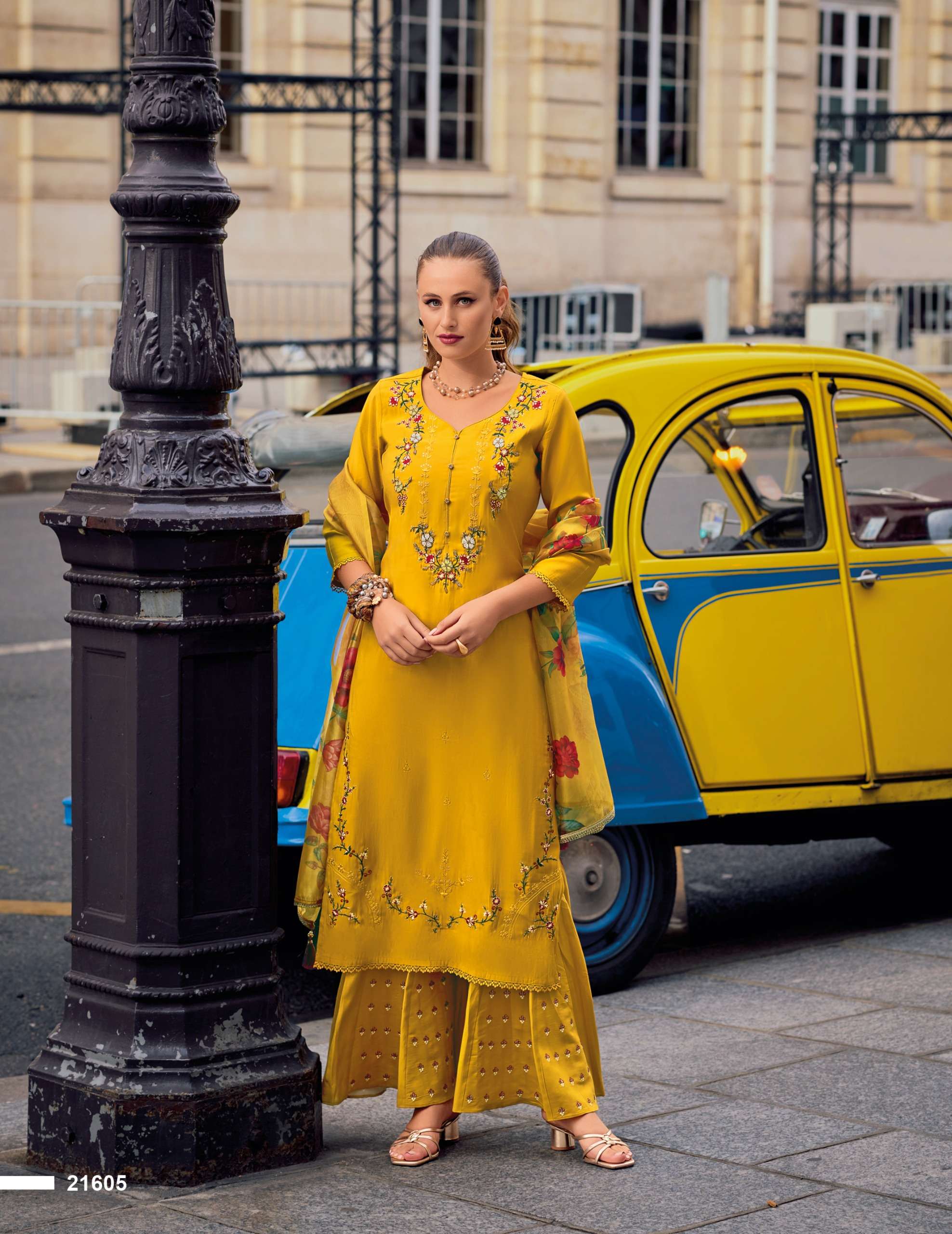 LILY AND LALI RIWAAZ VOL 6 SILK WITH BEAUTIFUL DESIGNER SUIT