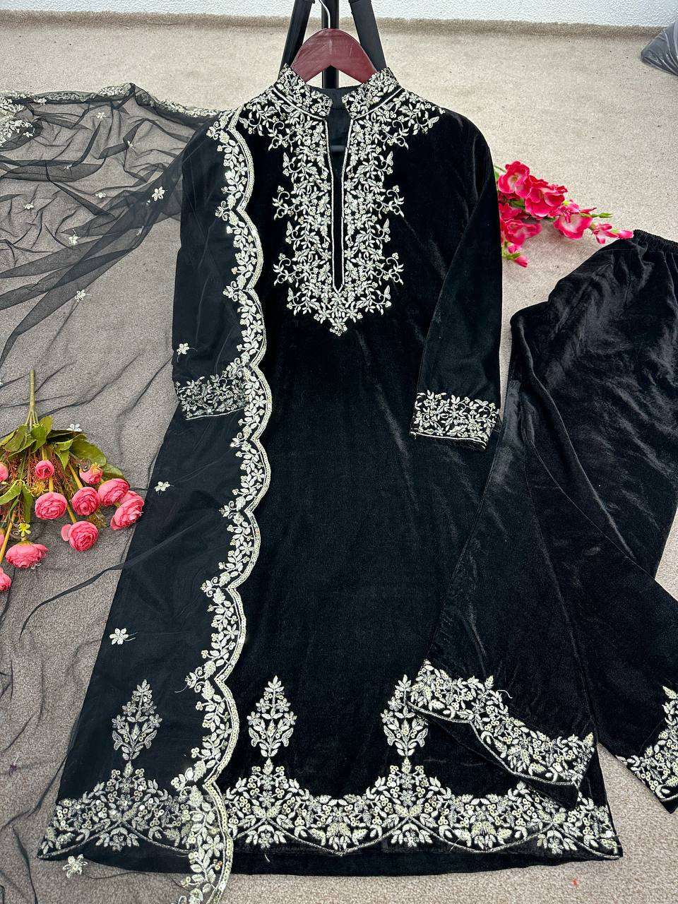 NSR 778 BLACK VELVET BEAUTIFUL DESIGNER SUIT