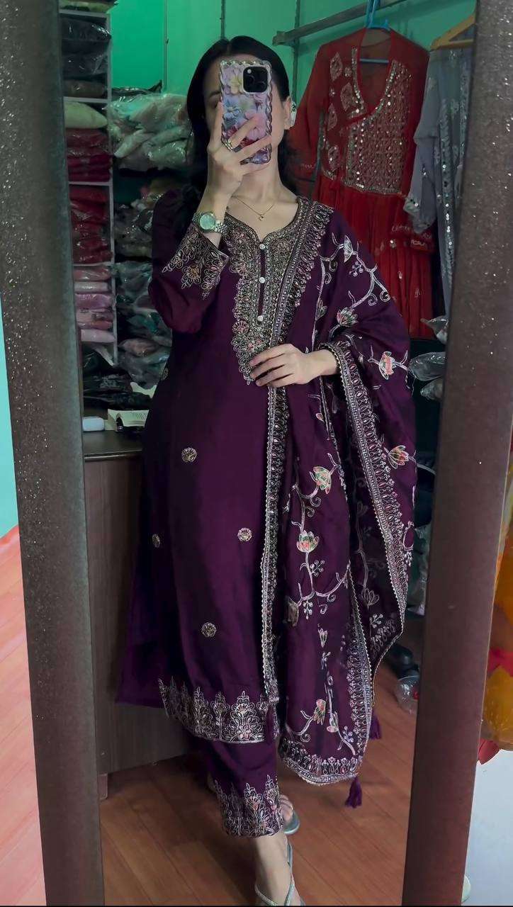 NSR 824 HEAVY GORGEOUS DESIGNER SUIT