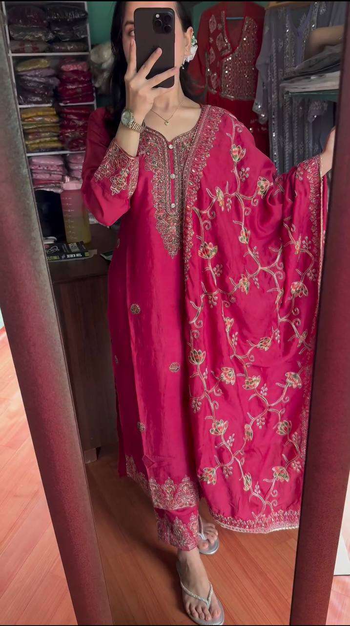 NSR 824 HEAVY GORGEOUS DESIGNER SUIT
