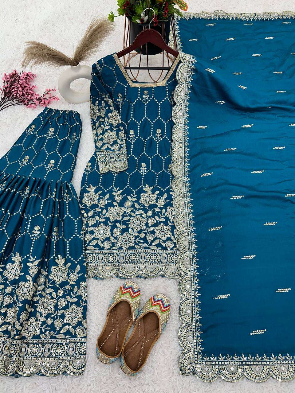 SR 1616 SHARARA SUIT