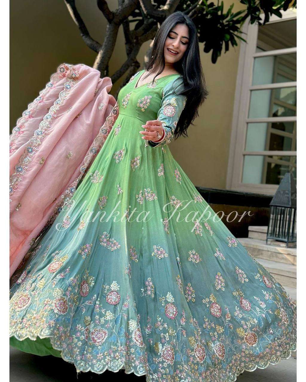 SR 1646 HEAVY GORGEOUS DESIGNER GOWN DRESS