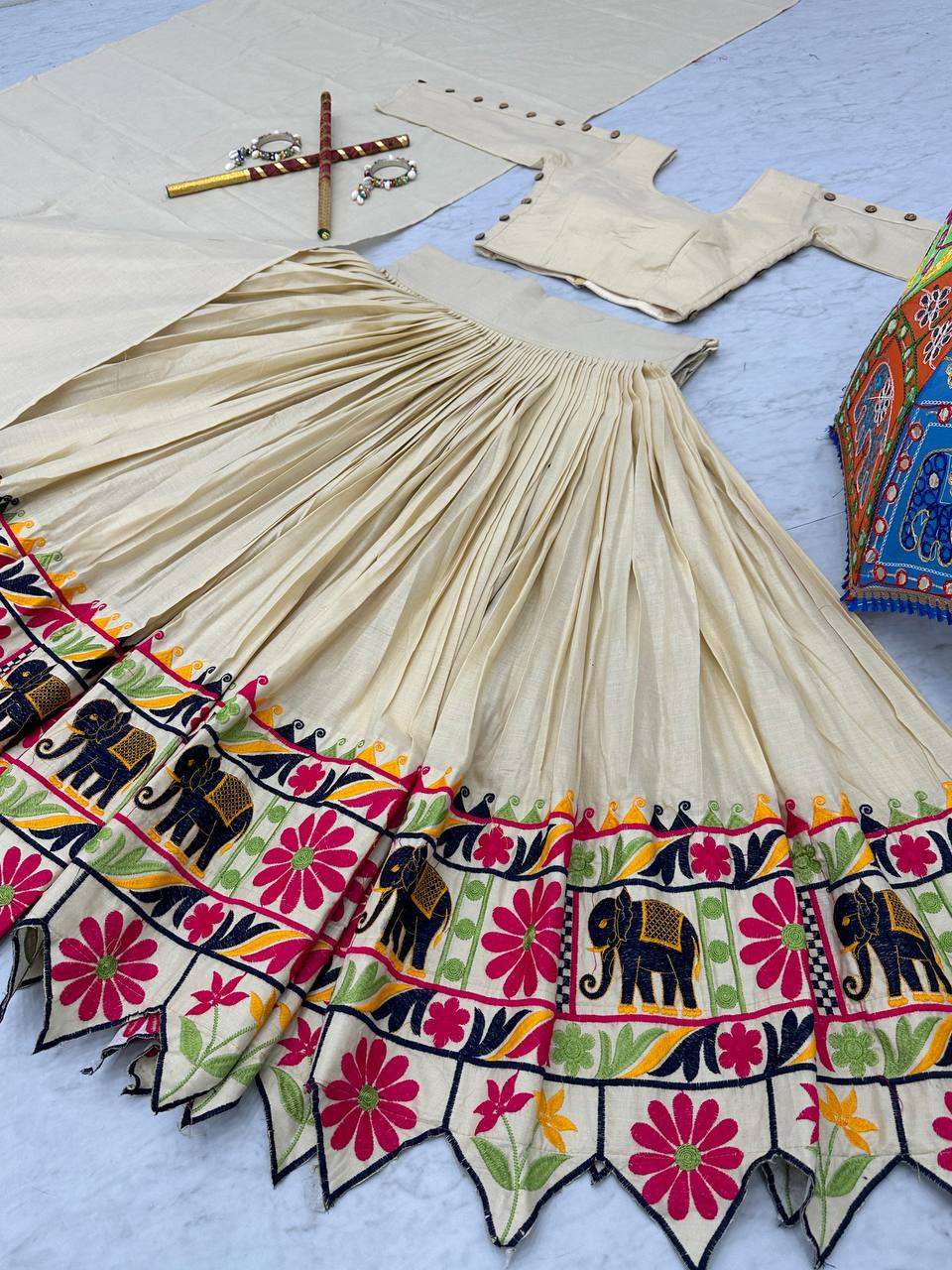 TAPI 186 TRADITIONAL DESIGNER NAVRATRI WEAR LEHENGA CHOLI