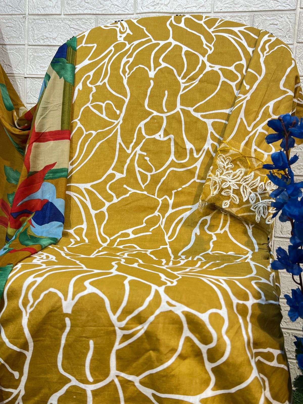 AL ZOHAIB M BASIC DESIGN NO - 1022 PURE COTTON PRINT EMBROIDERED PAKISTANI SUIT