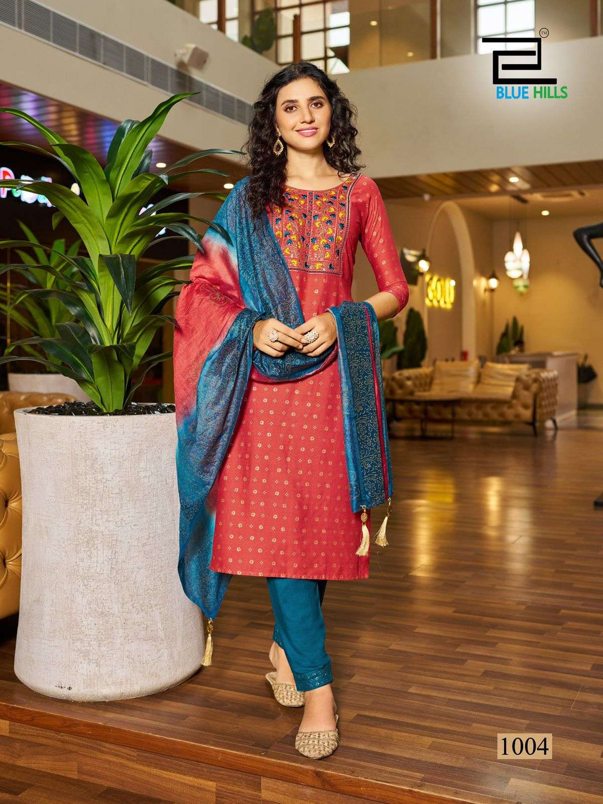BLUE HILLS FESTIVAL DAY FANCY LADIES KURTI COMBO SET 