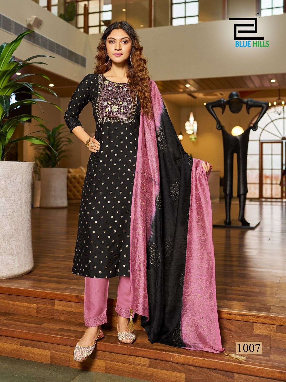 BLUE HILLS FESTIVAL DAY FANCY LADIES KURTI COMBO SET 